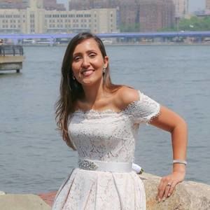 Meet your Posher, Cintia